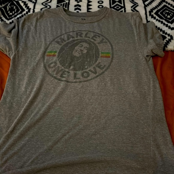 Zion Rootswear Tops - Bob Marley one love super soft tee size M